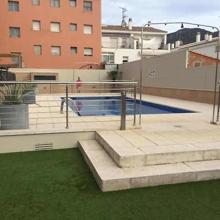 Appartement Standing 58M Plage A 3Mn En Voiture Росес Екстериор снимка