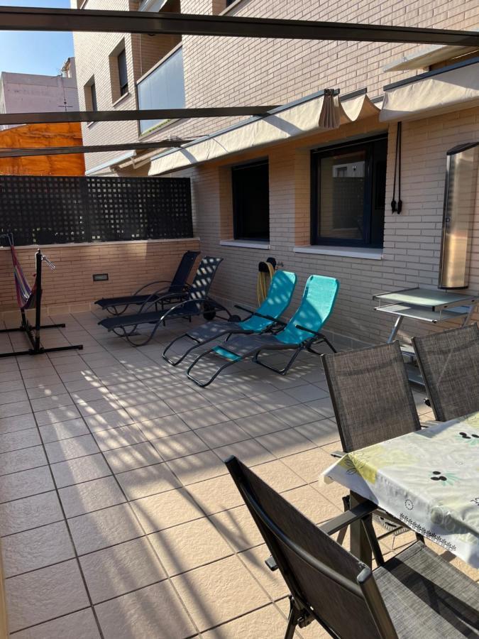 Appartement Standing 58M Plage A 3Mn En Voiture Росес Екстериор снимка