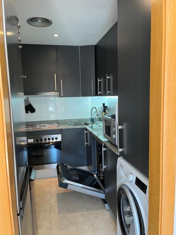 Appartement Standing 58M Plage A 3Mn En Voiture Росес Екстериор снимка